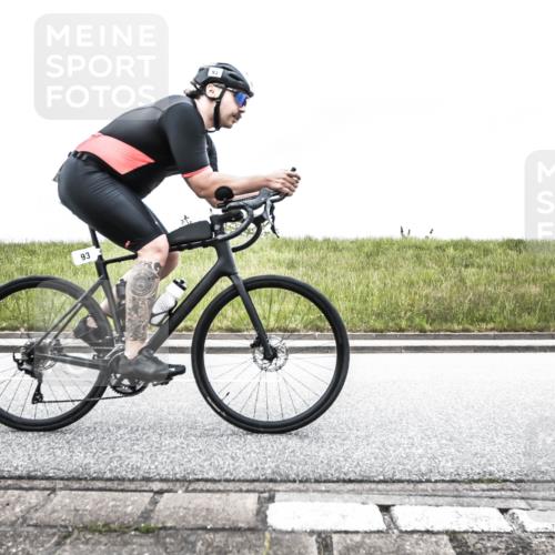 21.06.2026 - 29. Vierlanden-Triathlon H.Heesch http://msf.ph/oto/9895651 21.06.2026 09:50:17 Radfahren 37, 49, 93, 123, 127, 1354 meine-sportfotos.de