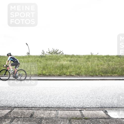 21.06.2026 - 29. Vierlanden-Triathlon H.Heesch http://msf.ph/oto/9895669 21.06.2026 09:55:47 Radfahren 35, 154, 252 meine-sportfotos.de
