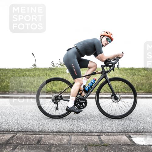 21.06.2026 - 29. Vierlanden-Triathlon H.Heesch http://msf.ph/oto/9895690 21.06.2026 10:01:05 Radfahren 29, 40, 61, 228, 274, 390 meine-sportfotos.de