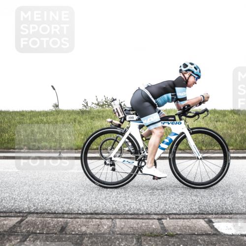 21.06.2026 - 29. Vierlanden-Triathlon H.Heesch http://msf.ph/oto/9895693 21.06.2026 10:01:12 Radfahren 40, 43, 274, 300, 382, 390 meine-sportfotos.de