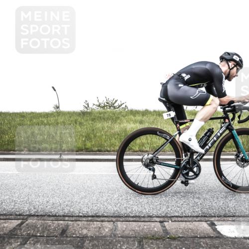 21.06.2026 - 29. Vierlanden-Triathlon H.Heesch http://msf.ph/oto/9895698 21.06.2026 10:02:10 Radfahren 51, 55, 78, 265, 280, 301 meine-sportfotos.de