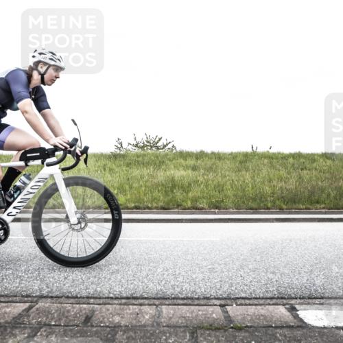 21.06.2026 - 29. Vierlanden-Triathlon H.Heesch http://msf.ph/oto/9895701 21.06.2026 10:03:31 Radfahren 227 meine-sportfotos.de