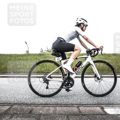 21.06.2026 - 29. Vierlanden-Triathlon H.Heesch http://msf.ph/oto/9895704 21.06.2026 10:03:58 Radfahren 35, 142, 161, 238, 257, 271, 362, 376 meine-sportfotos.de