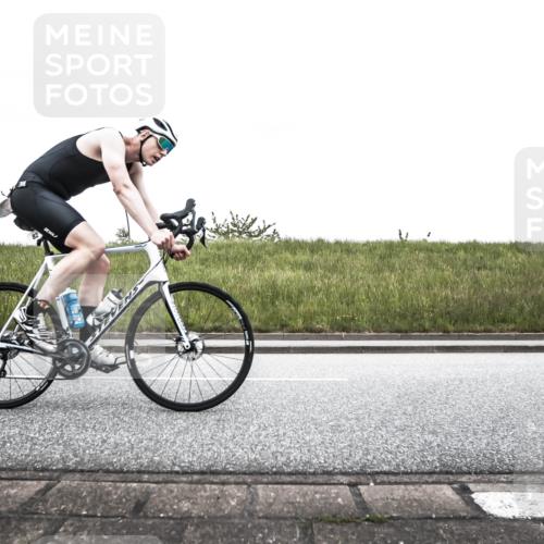 21.06.2026 - 29. Vierlanden-Triathlon H.Heesch http://msf.ph/oto/9895718 21.06.2026 10:08:41 Radfahren 82, 212, 358 meine-sportfotos.de