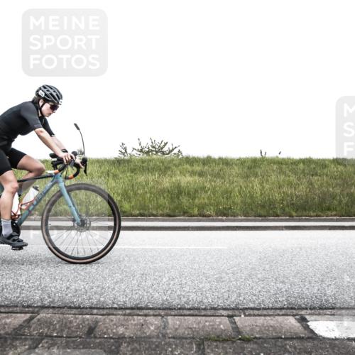 21.06.2026 - 29. Vierlanden-Triathlon H.Heesch http://msf.ph/oto/9895724 21.06.2026 10:14:15 Radfahren 6, 37, 130, 140, 195, 204, 238, 464 meine-sportfotos.de