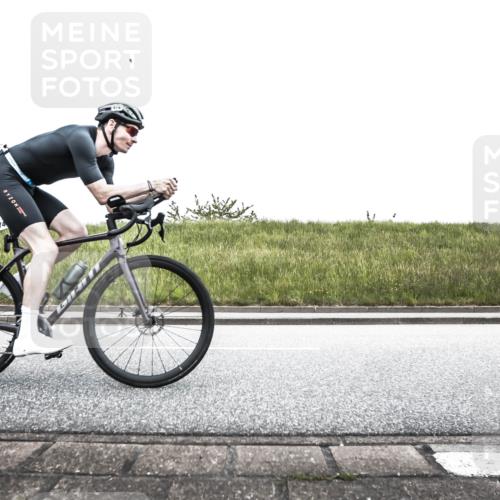 21.06.2026 - 29. Vierlanden-Triathlon H.Heesch http://msf.ph/oto/9895744 21.06.2026 10:18:02 Radfahren 64, 422, 439, 444, 474, 477 meine-sportfotos.de