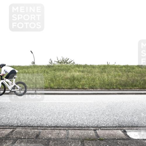 21.06.2026 - 29. Vierlanden-Triathlon H.Heesch http://msf.ph/oto/9895750 21.06.2026 10:19:07 Radfahren 24, 45, 164, 261, 283, 418, 470 meine-sportfotos.de
