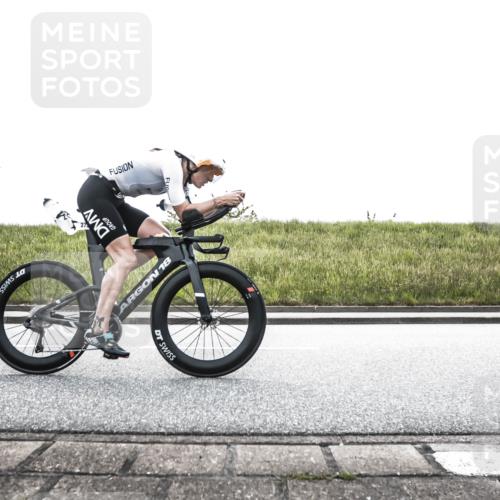 21.06.2026 - 29. Vierlanden-Triathlon H.Heesch http://msf.ph/oto/9895809 21.06.2026 10:45:45 Radfahren 80, 255, 275 meine-sportfotos.de