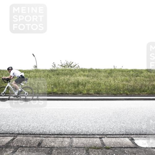 21.06.2026 - 29. Vierlanden-Triathlon H.Heesch http://msf.ph/oto/9895814 21.06.2026 10:46:18 Radfahren 83, 193, 232, 445 meine-sportfotos.de
