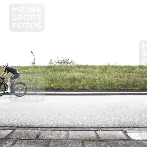 21.06.2026 - 29. Vierlanden-Triathlon H.Heesch http://msf.ph/oto/9895823 21.06.2026 10:47:04 Radfahren 67, 139, 242, 276, 292, 422, 439, 609 meine-sportfotos.de