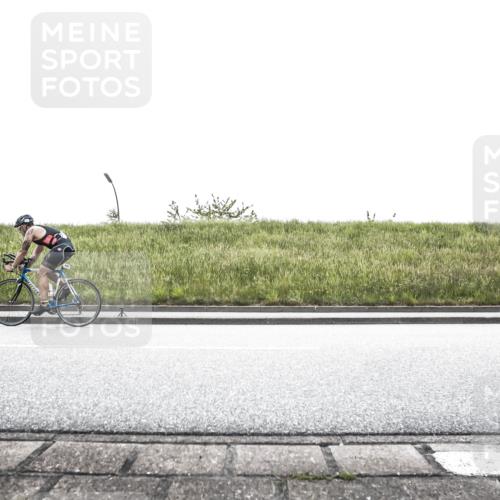 21.06.2026 - 29. Vierlanden-Triathlon H.Heesch http://msf.ph/oto/9895828 21.06.2026 10:47:14 Radfahren 264, 325, 422, 470 meine-sportfotos.de