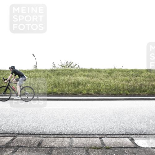 21.06.2026 - 29. Vierlanden-Triathlon H.Heesch http://msf.ph/oto/9895844 21.06.2026 10:48:33 Radfahren 29, 210, 225, 369, 475, 477, 1354 meine-sportfotos.de