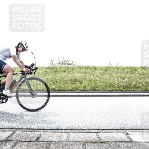 21.06.2026 - 29. Vierlanden-Triathlon H.Heesch http://msf.ph/oto/9895884 21.06.2026 10:51:11 Radfahren 205, 269, 438, 549 meine-sportfotos.de