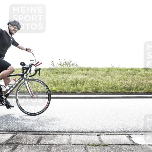 21.06.2026 - 29. Vierlanden-Triathlon H.Heesch http://msf.ph/oto/9895897 21.06.2026 10:51:37 Radfahren 5, 70, 86, 90, 172, 444, 478, 620 meine-sportfotos.de