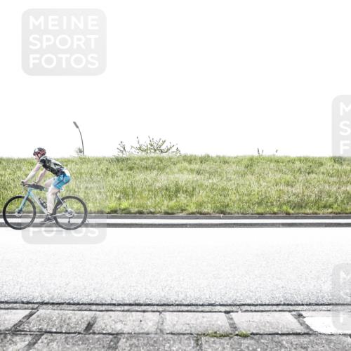 21.06.2026 - 29. Vierlanden-Triathlon H.Heesch http://msf.ph/oto/9895899 21.06.2026 10:51:44 Radfahren 18, 70, 75, 164, 172, 240, 288, 444, 455, 620, 622 meine-sportfotos.de