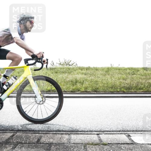 21.06.2026 - 29. Vierlanden-Triathlon H.Heesch http://msf.ph/oto/9895923 21.06.2026 10:52:48 Radfahren 50, 121, 130, 200, 261, 404, 426, 625 meine-sportfotos.de