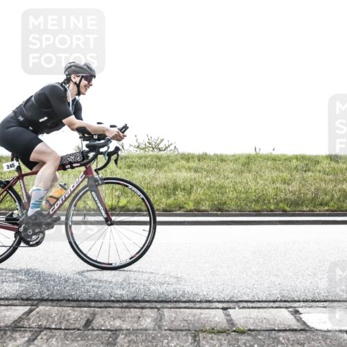 21.06.2026 - 29. Vierlanden-Triathlon H.Heesch http://msf.ph/oto/9895943 21.06.2026 10:54:04 Radfahren 100, 230, 245, 540 meine-sportfotos.de