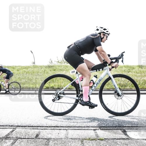 21.06.2026 - 29. Vierlanden-Triathlon H.Heesch http://msf.ph/oto/9895957 21.06.2026 10:57:07 Radfahren 58, 145, 236, 255, 328, 368, 374, 391, 488, 514, 517, 585 meine-sportfotos.de