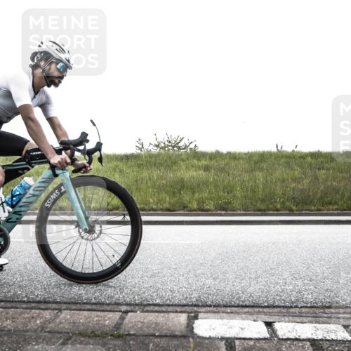 21.06.2026 - 29. Vierlanden-Triathlon H.Heesch http://msf.ph/oto/9895988 21.06.2026 09:36:13 Radfahren 6, 130, 135, 180 meine-sportfotos.de