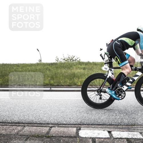 21.06.2026 - 29. Vierlanden-Triathlon H.Heesch http://msf.ph/oto/9895990 21.06.2026 09:36:18 Radfahren 6, 23, 111, 130, 135, 180, 216, 283 meine-sportfotos.de