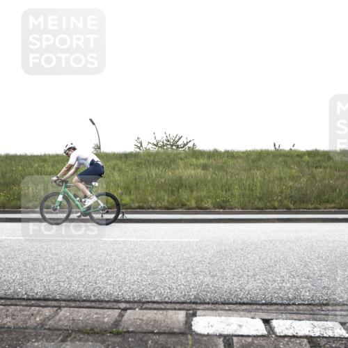21.06.2026 - 29. Vierlanden-Triathlon H.Heesch http://msf.ph/oto/9896003 21.06.2026 09:36:44 Radfahren 18, 58, 60, 151 meine-sportfotos.de
