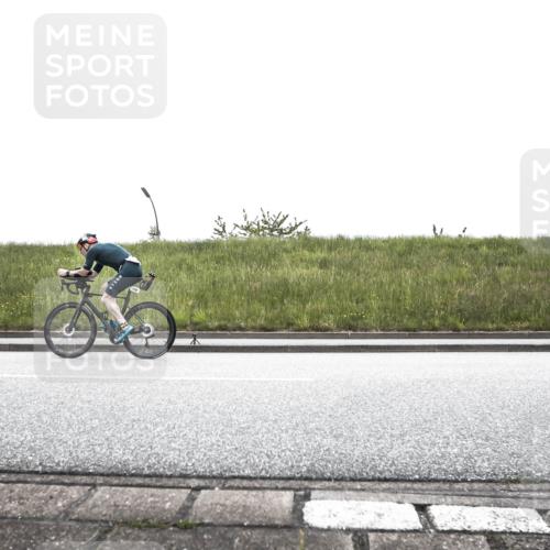 21.06.2026 - 29. Vierlanden-Triathlon H.Heesch http://msf.ph/oto/9896035 21.06.2026 09:38:58 Radfahren 138, 212 meine-sportfotos.de
