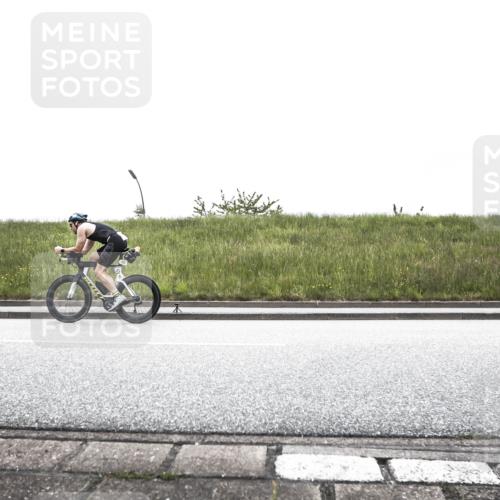 21.06.2026 - 29. Vierlanden-Triathlon H.Heesch http://msf.ph/oto/9896067 21.06.2026 09:40:27 Radfahren 50, 116, 123 meine-sportfotos.de
