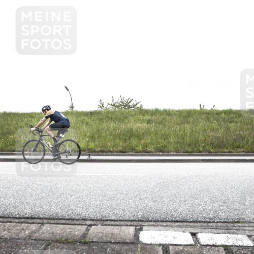 21.06.2026 - 29. Vierlanden-Triathlon H.Heesch http://msf.ph/oto/9896091 21.06.2026 09:41:57 Radfahren 15, 89, 191 meine-sportfotos.de