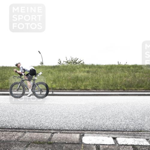 21.06.2026 - 29. Vierlanden-Triathlon H.Heesch http://msf.ph/oto/9896103 21.06.2026 09:42:32 Radfahren 31, 37, 49, 127, 137 meine-sportfotos.de