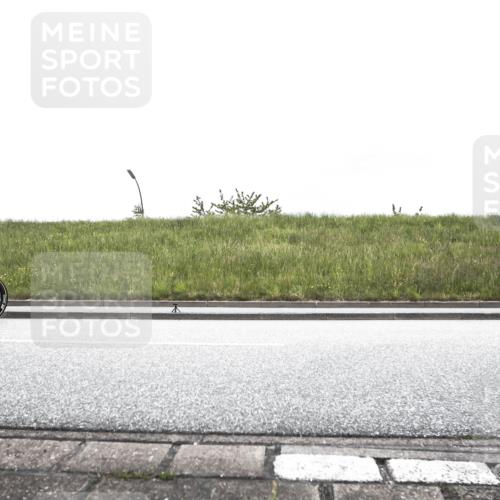 21.06.2026 - 29. Vierlanden-Triathlon H.Heesch http://msf.ph/oto/9896107 21.06.2026 09:42:36 Radfahren 49, 121, 127 meine-sportfotos.de