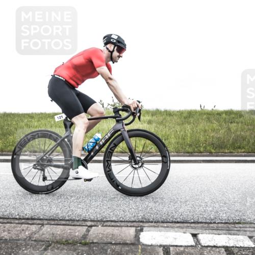 21.06.2026 - 29. Vierlanden-Triathlon H.Heesch http://msf.ph/oto/9896109 21.06.2026 09:42:41 Radfahren 71, 121, 231 meine-sportfotos.de