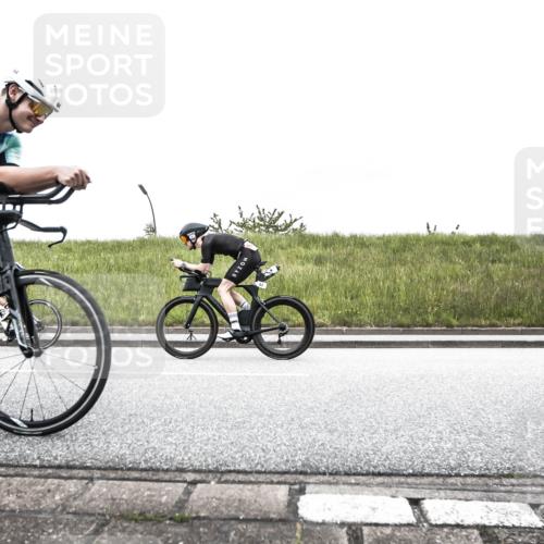 21.06.2026 - 29. Vierlanden-Triathlon H.Heesch http://msf.ph/oto/9896151 21.06.2026 09:44:37 Radfahren 16, 63, 94, 98, 107, 120, 132, 302 meine-sportfotos.de