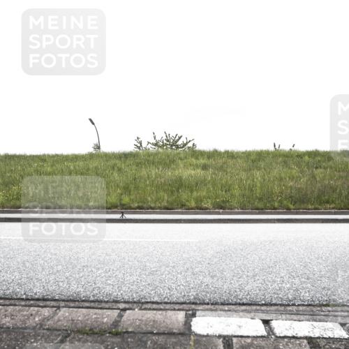 21.06.2026 - 29. Vierlanden-Triathlon H.Heesch http://msf.ph/oto/9896161 21.06.2026 09:44:50 Radfahren 77, 193 meine-sportfotos.de