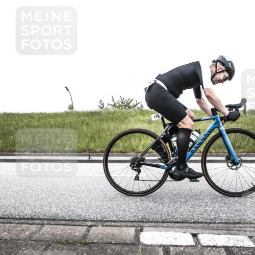21.06.2026 - 29. Vierlanden-Triathlon H.Heesch http://msf.ph/oto/9896181 21.06.2026 09:45:39 Radfahren 20, 176, 226 meine-sportfotos.de