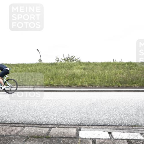 21.06.2026 - 29. Vierlanden-Triathlon H.Heesch http://msf.ph/oto/9896223 21.06.2026 09:47:53 Radfahren 57 meine-sportfotos.de