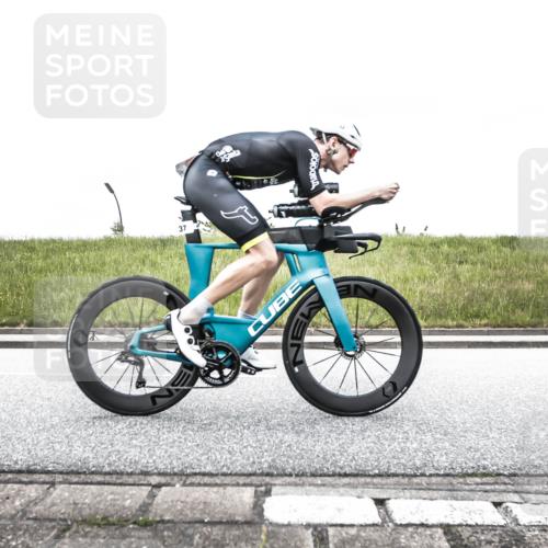 21.06.2026 - 29. Vierlanden-Triathlon H.Heesch http://msf.ph/oto/9896269 21.06.2026 09:50:13 Radfahren 31, 37, 93, 123, 158, 1354 meine-sportfotos.de