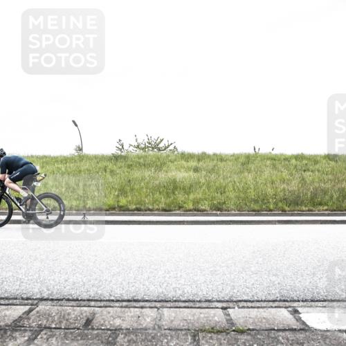 21.06.2026 - 29. Vierlanden-Triathlon H.Heesch http://msf.ph/oto/9896359 21.06.2026 09:54:20 Radfahren 21, 27, 164, 294 meine-sportfotos.de