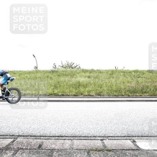 21.06.2026 - 29. Vierlanden-Triathlon H.Heesch http://msf.ph/oto/9896371 21.06.2026 09:54:47 Radfahren 118, 119, 186 meine-sportfotos.de