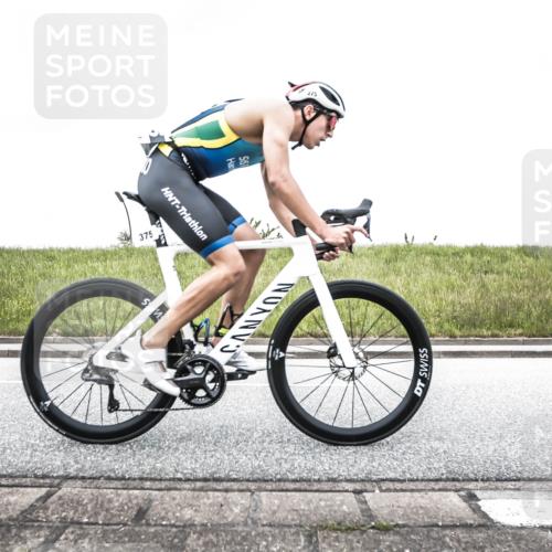 21.06.2026 - 29. Vierlanden-Triathlon H.Heesch http://msf.ph/oto/9896444 21.06.2026 09:58:27 Radfahren 46, 202, 364, 375 meine-sportfotos.de