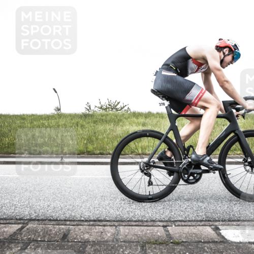 21.06.2026 - 29. Vierlanden-Triathlon H.Heesch http://msf.ph/oto/9896500 21.06.2026 10:01:21 Radfahren 43, 108, 378, 382 meine-sportfotos.de