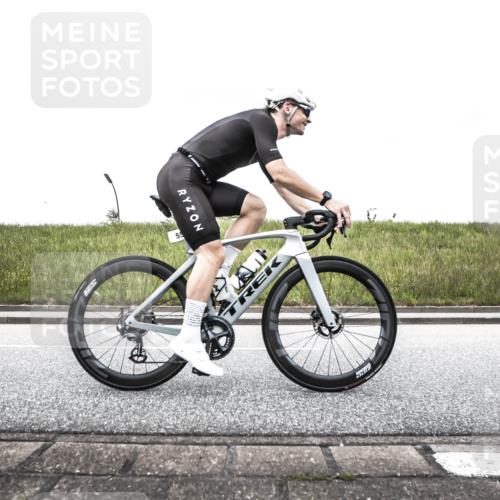 21.06.2026 - 29. Vierlanden-Triathlon H.Heesch http://msf.ph/oto/9896522 21.06.2026 10:02:09 Radfahren 51, 55, 78, 265, 280, 301 meine-sportfotos.de