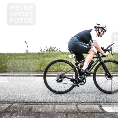 21.06.2026 - 29. Vierlanden-Triathlon H.Heesch http://msf.ph/oto/9896526 21.06.2026 10:02:13 Radfahren 55, 78, 265, 273, 280, 301 meine-sportfotos.de