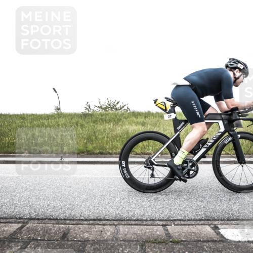 21.06.2026 - 29. Vierlanden-Triathlon H.Heesch http://msf.ph/oto/9896545 21.06.2026 10:02:35 Radfahren 4, 27, 99, 198 meine-sportfotos.de
