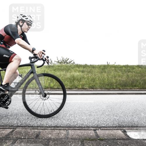 21.06.2026 - 29. Vierlanden-Triathlon H.Heesch http://msf.ph/oto/9896619 21.06.2026 10:05:08 Radfahren 130, 264, 308, 323, 326 meine-sportfotos.de