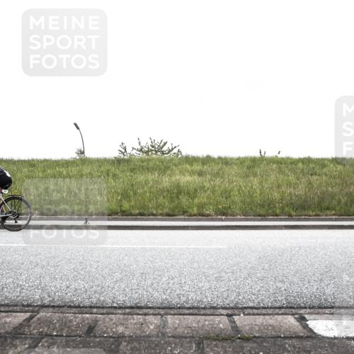 21.06.2026 - 29. Vierlanden-Triathlon H.Heesch http://msf.ph/oto/9896627 21.06.2026 10:05:24 Radfahren 249 meine-sportfotos.de