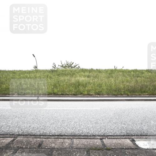 21.06.2026 - 29. Vierlanden-Triathlon H.Heesch http://msf.ph/oto/9896655 21.06.2026 10:06:18 Radfahren 9, 26, 60, 109, 354 meine-sportfotos.de