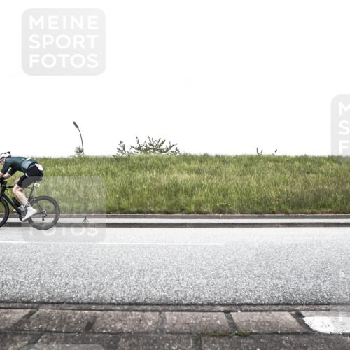 21.06.2026 - 29. Vierlanden-Triathlon H.Heesch http://msf.ph/oto/9896719 21.06.2026 10:08:12 Radfahren 38, 80, 371, 373 meine-sportfotos.de