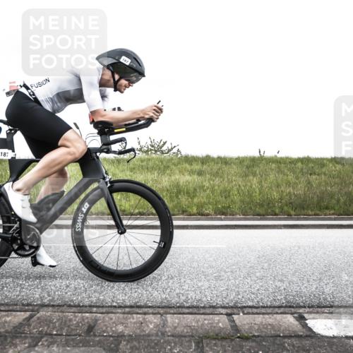 21.06.2026 - 29. Vierlanden-Triathlon H.Heesch http://msf.ph/oto/9896741 21.06.2026 10:09:18 Radfahren 25, 153, 187 meine-sportfotos.de