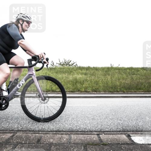 21.06.2026 - 29. Vierlanden-Triathlon H.Heesch http://msf.ph/oto/9896781 21.06.2026 10:10:29 Radfahren 3, 163, 230, 255, 295, 356 meine-sportfotos.de