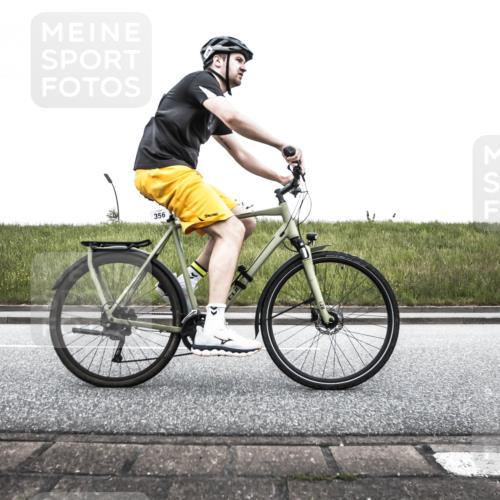 21.06.2026 - 29. Vierlanden-Triathlon H.Heesch http://msf.ph/oto/9896784 21.06.2026 10:10:31 Radfahren 3, 163, 230, 255, 356 meine-sportfotos.de